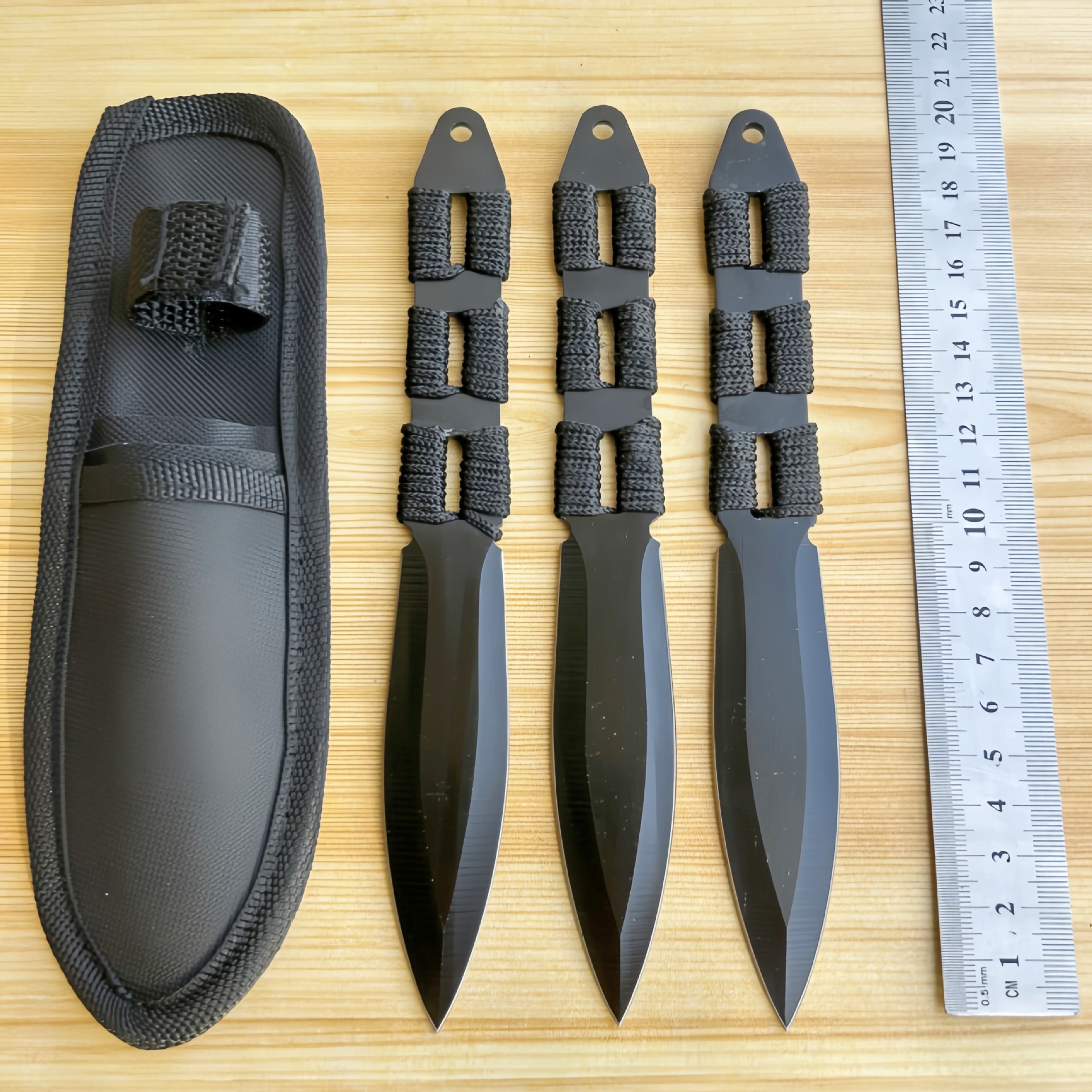 Lot de couteaux de lancer d'entraînement YF090 – 3 pièces, Noir Lot de couteaux de lancer d'entraînement YF090 – 3 pièces, Noir